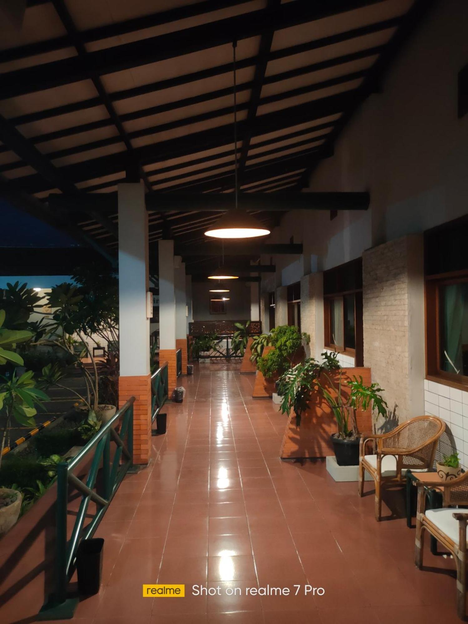 Hotel Aneka Baru Sleman  Εξωτερικό φωτογραφία