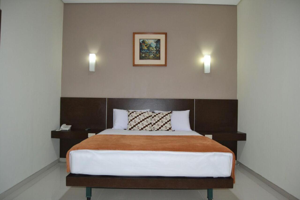 Hotel Aneka Baru Sleman  Εξωτερικό φωτογραφία